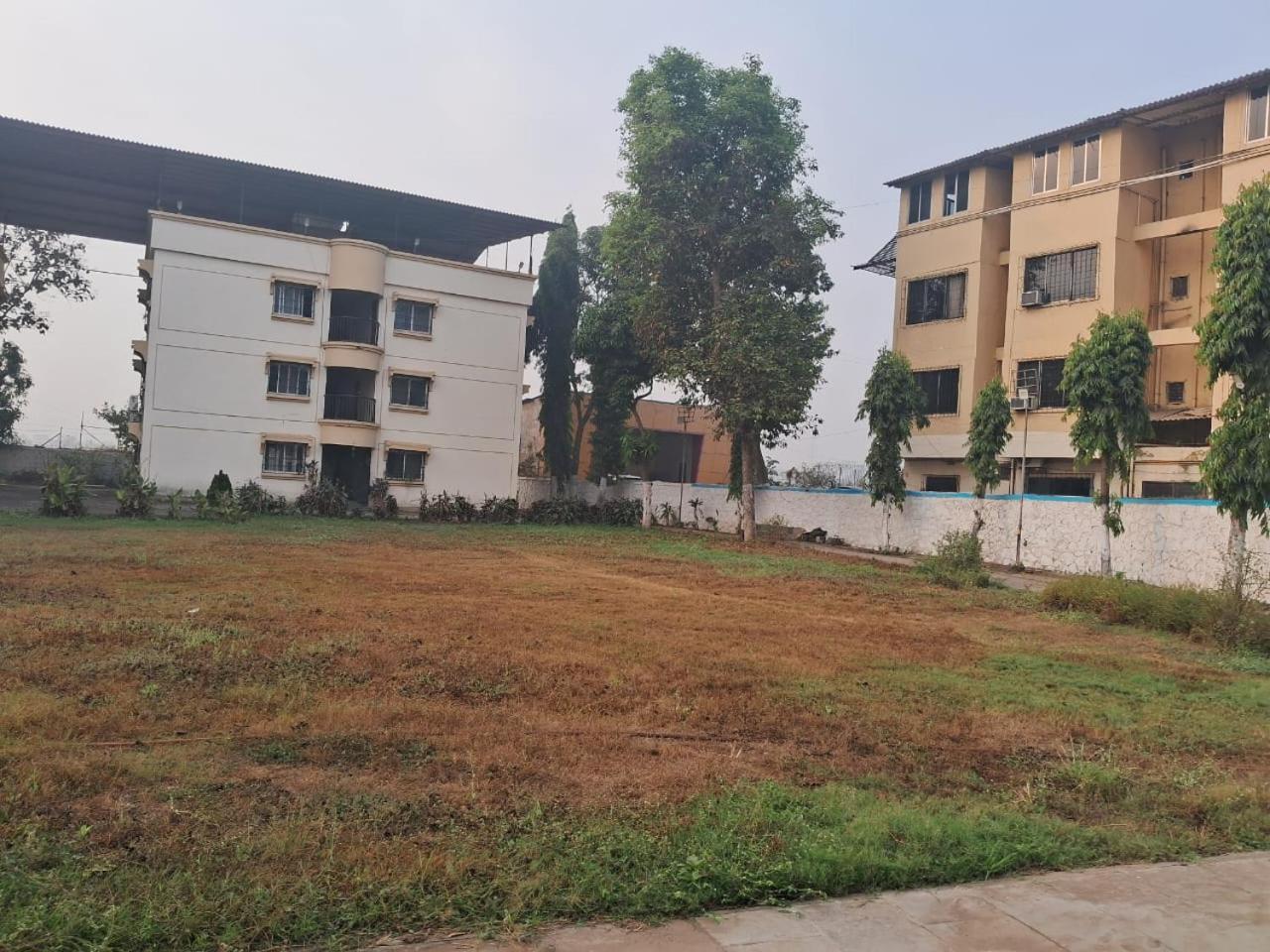 Hotel Sarika Murbad Exterior photo